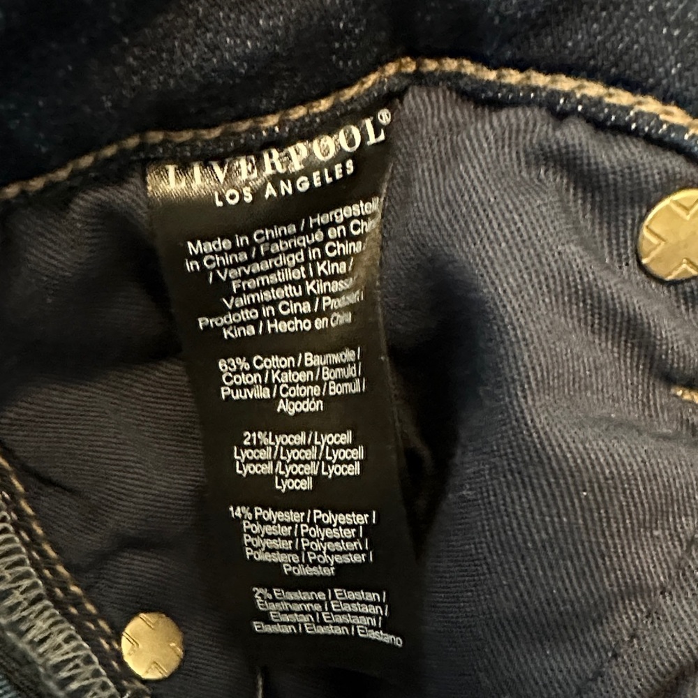 Liverpool Wide-Leg Denim Jeans Frayed Hem - Picture 4 of 4